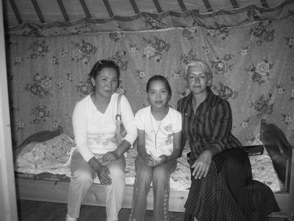 CP with friends during an extended stay at Delgeruun Choira in Delgertsoght Sum in the Gobi Desert, Mongolia. Reprinted on CPinMongolia.com with permission. Photograph courtesy of L.Pagchog. 27 August 2005.